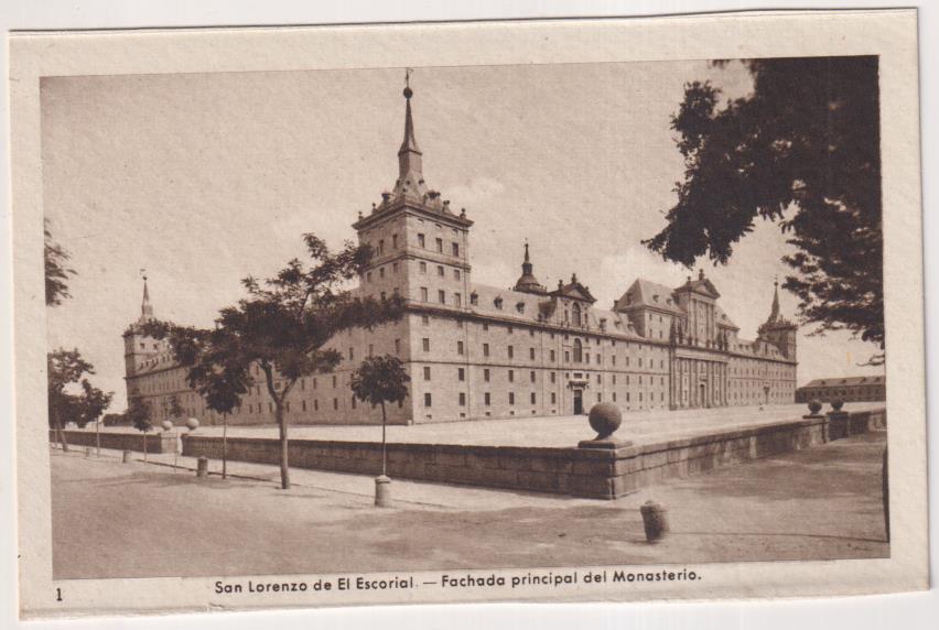 San Lorenzo de El Escorial. Fachada Principal del Monasterio. Ediciones Garrabella 1
