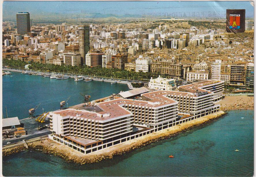 Alicante. Vista General y Hotel Meliá- Franqueada y fechada en 1980
