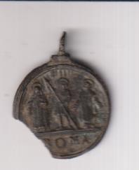 Medalla, Tres figuras de Santos.  en Exergo: Roma. R/ Dos Santos. Arriba J.H.S. Siglo XVII-XVIII