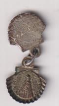 Nuestra Sra. de Regla, Chipiona, Medalla de Plata (15 mms) en dos Veneras. Con fecha grabada-