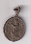 Nuestra Señora de la Piedad. Medalla (AE 18 mms.) R/ Jesús nazarenus. Siglo XVII-XVIII. RARA