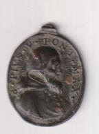 Pius V. Medalla (AE 23 mms.) R/ Santo Domingo de Soria. Siglo XVIII