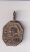San Pedro de Alcántara. Medalla (AE 17 mms.) R/ S. Pascual Bailón. Siglo XVIII
