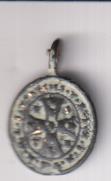 San Benito. Medalla (AE 16 mms.) R/ Cruz de San Benito. Siglo XVII-XVIII