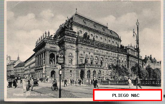 Tarjeta Postal de Praga, con matasello de Praga DEUTSCHE DIENSPOST BOHMEN MAHREN. del 20-4-40