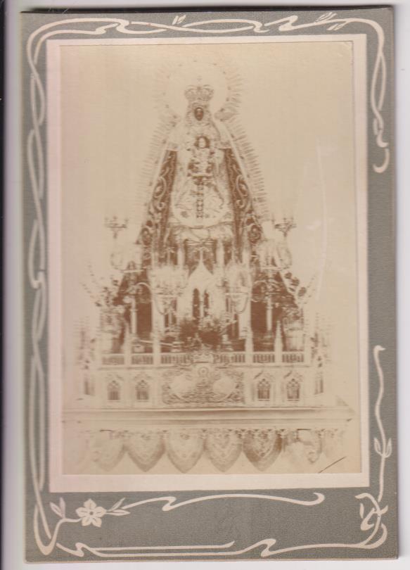 Virgen. Albúmina (11x7,5) sobre cartón. Siglo XIX