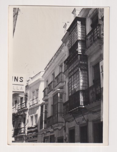 Fotografía (12x8,5) Fotógrafo Agudelo. Sevilla, C/ Hernando Colón, 21. Años 70