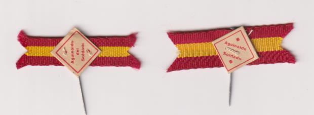 Dos Pin de Aguja. Aguinaldo del Soldado. Guerra Civil. Sevilla 1937-1938? Banderas distinto tamaño
