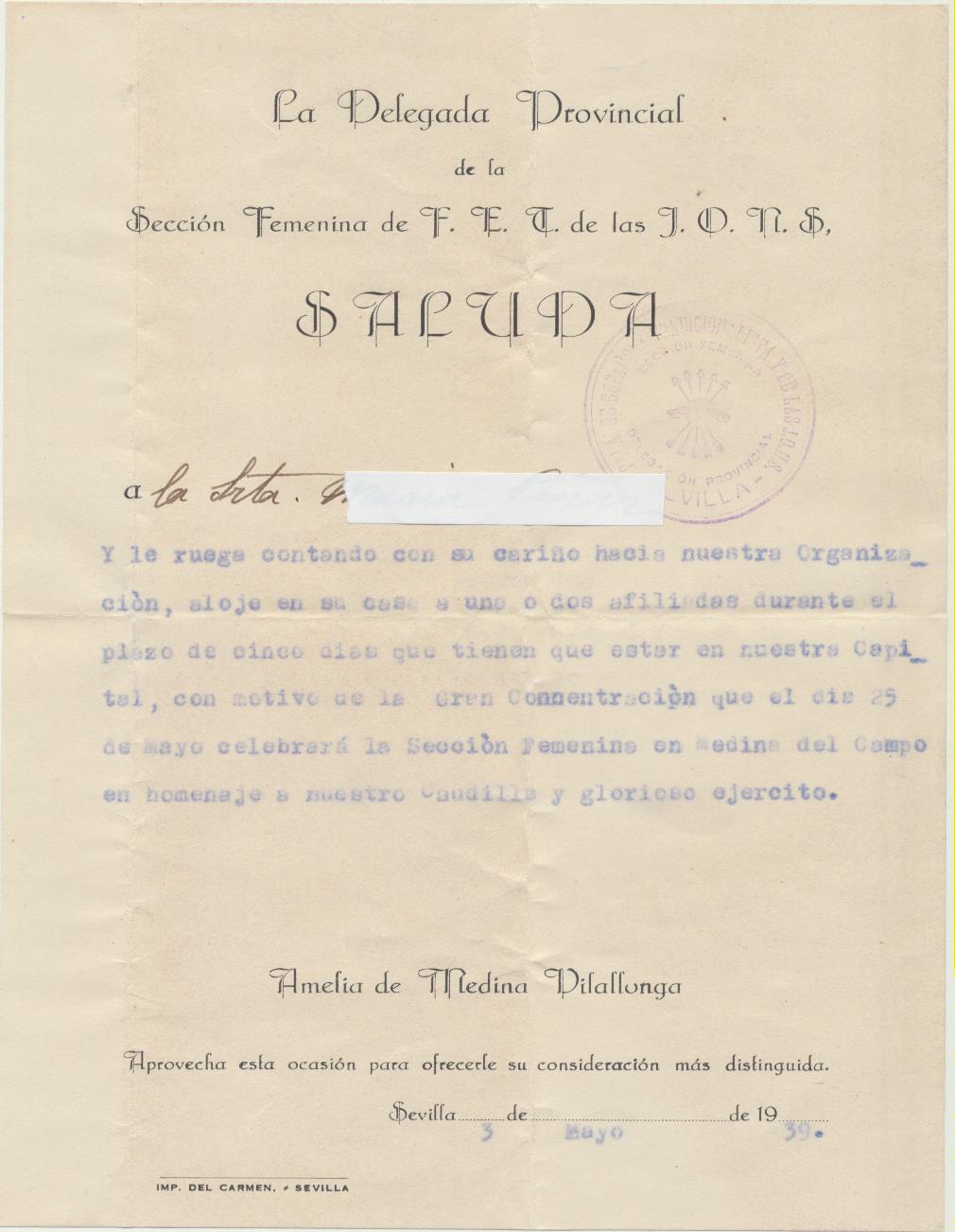 Carta (22x17) en la que la Delegada de la Sección Femenina de Sevilla, saluda a una afiliada por acoger en su casa a otras afiliadas que…