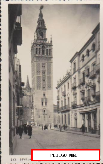 Sevilla. La Giralda. L. Roisin 343
