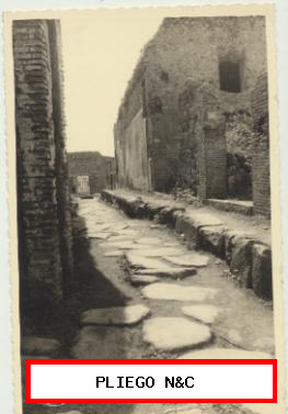 Fotografía Antigua (13,5x7,5) Una calle de Pompeya