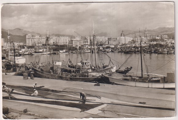 1.134- Málaga. El Puerto. Ediciones Arriba. Sin usar