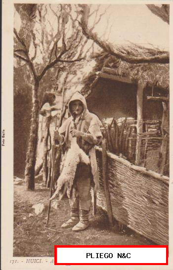 Huici-Anciano Vistiendo el Shartashá de los pastores
