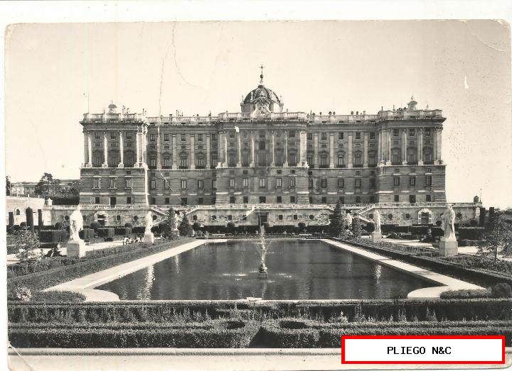 Madrid-palacio real. Fechada en 1956