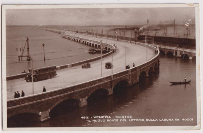 Postal. Venezia. Il nuovo ponte del littorio sulla laguna. Franqueado y fechado en 1933