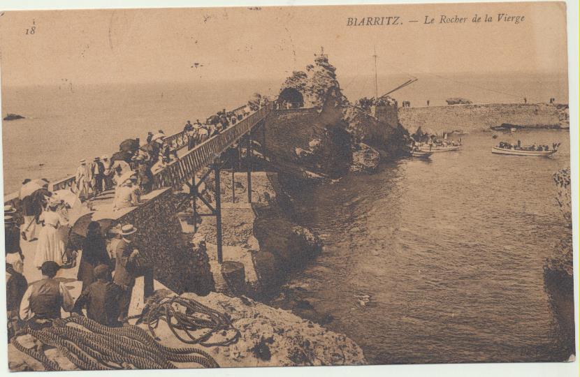 Biarritz. Le Rocher de la Vierge. Franqueado y fechado en Biarritz en 1910. Destino Sevilla