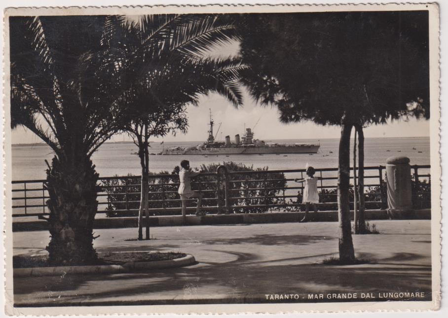Taranto (Italia) Franqueada y fechada 10-VII- 1939. Censura Militar. Destino, Barcelona.