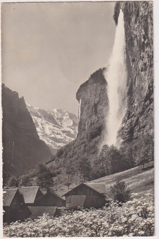 Suiza. - Cascada y valle de Lauterbruunen. Fechado al dorso en 1953