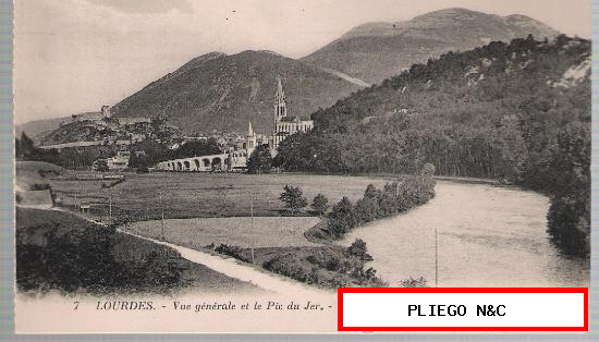 Lourdes. Vue Generale et le Pic du Jer