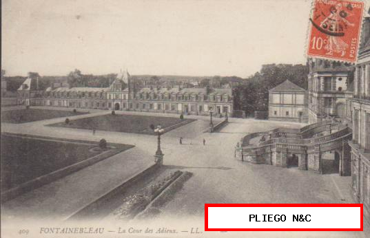 Fontainebleau-La Cour des Adieux. Franqueado en Fontainebleau en 1907