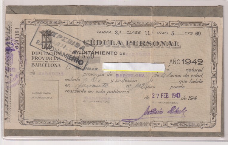 Cédula personal Expedida cartilla racionamiento. ayuntamiento de Sabadell 1942