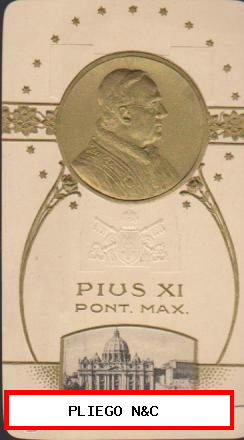 Pius XI Pont. Max. Estampa en relieve y dorada