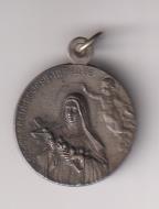 Sta. Teresia de Jesu Infante. Medalla (2 cms.) R/ Puis XI. Pont. Max.
