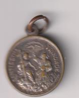 Santísima Trinidad. Medalla (AE. 2 cms.)