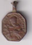 Santo Domingo Soriano. Medalla (AE 18 mm.) R/Sam pius V. Siglo XVII-XVIII