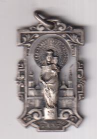 Virgen del Pilar. Medalla troquelada. Plata? 37 mm.