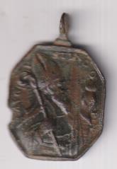 San Agustín. Medalla (28 mms.) R/ Santos. Siglo XVII-XVIII