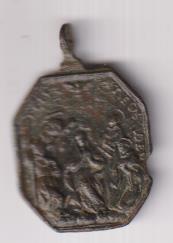 San Agustín. Medalla (28 mms.) R/ Santos. Siglo XVII-XVIII