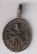 San Juan Nepomuceno. Medalla (AE 19 mms.) R/ Objeto dentro de círculo. Ley: L.S.IO.NEPOM.