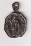 S. Benito y Cruz. medalla (AE 18 mms.) R/Cruz de S. Benito. Siglo XVIII