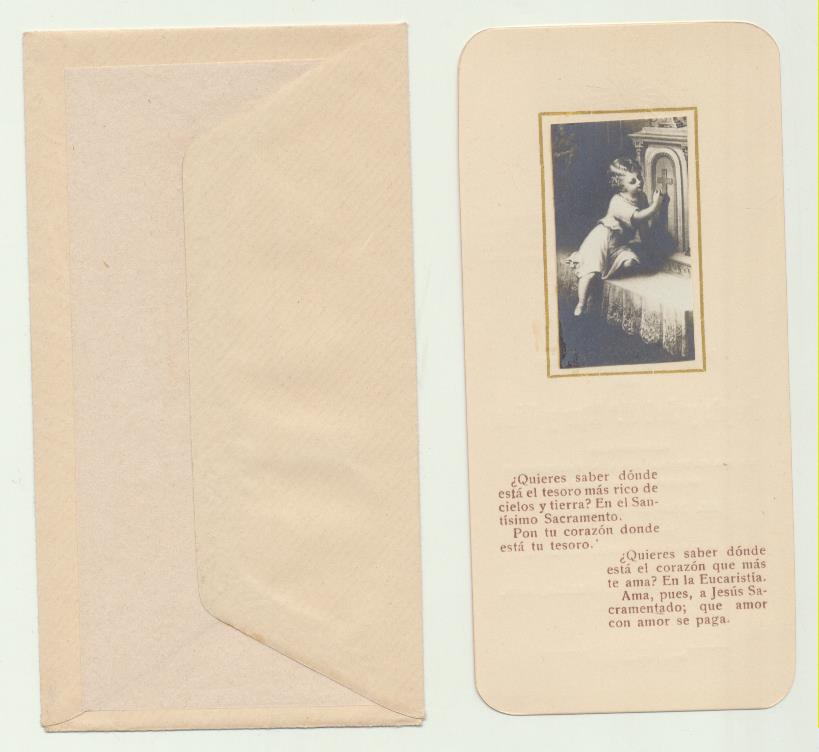 Estampa (11,5x5,5) Fotografía sobre cartulina. Recuerdo de Primera comunión. Sevilla 1919. IMPECABLE EN SU SOBRE