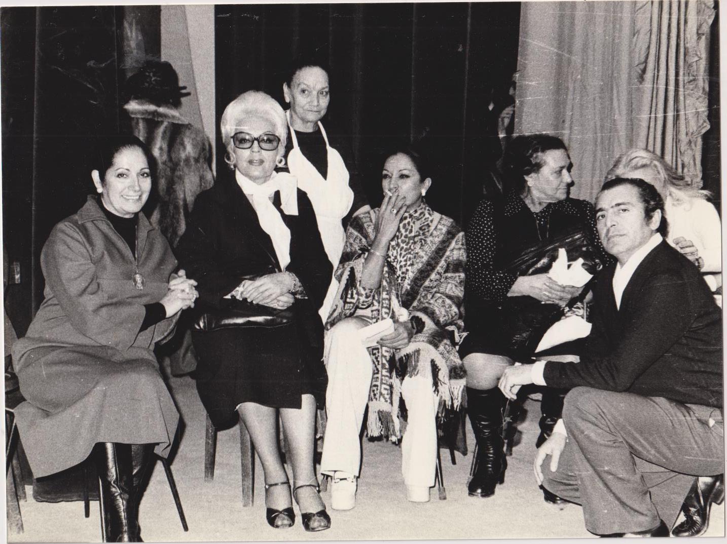 Juanita Reina, Lola Flores y Otros (18x24) Homenaje a Quiroga. Teatro L. de Vega. Sevilla 1976