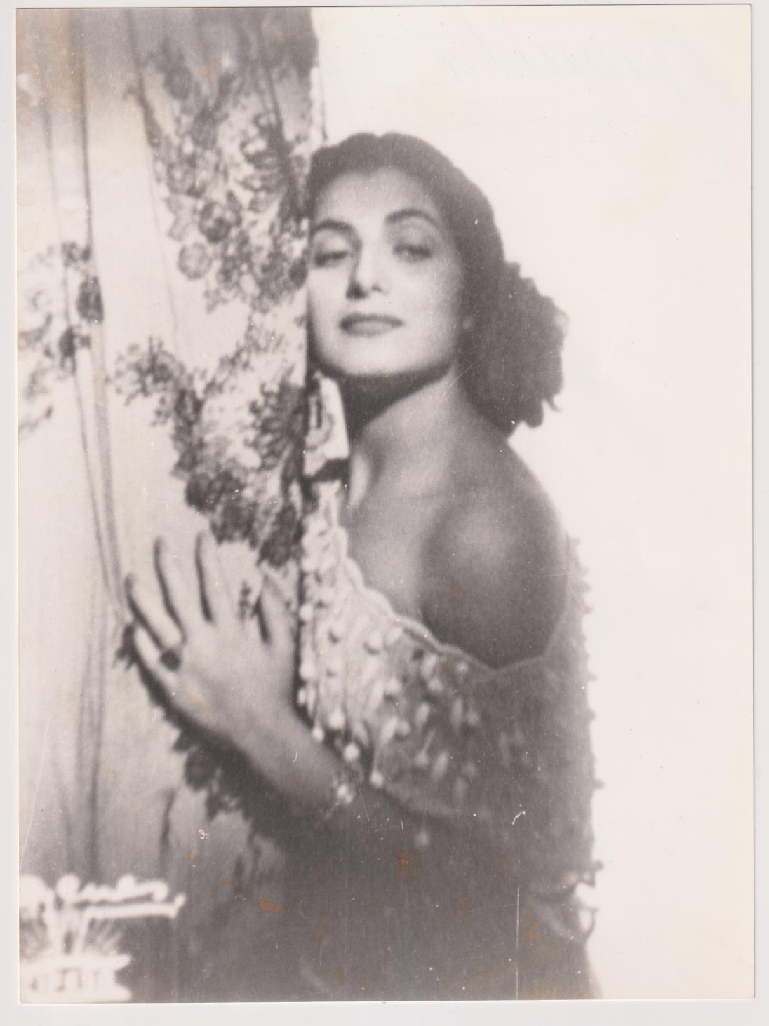 Juanita Reina. Fotografía (24x18) Copia de los años 70 de una original de Cifesa