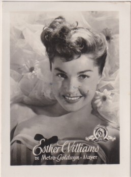 Esther Williams de MGM. Años 50. Al dorso: Publicidad Rollfilm 2 de infonal. Foto Postal (9x6 c.) Impecable